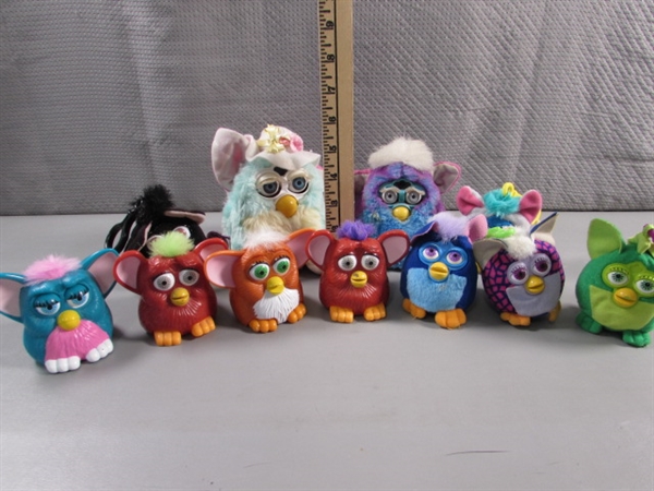 LARGE ASSORTMENT OF VINTAGE FURBY'S