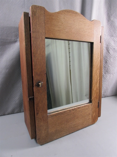 ANTIQUE OAK BATHROOM MEDICINE CABINET W/MIRROR