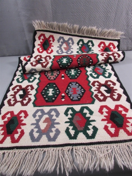 HAND WOVEN WOOL RUG