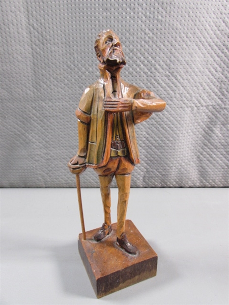 SPANISH HAND CARVED FIGURINE - OURO ARTESIARA