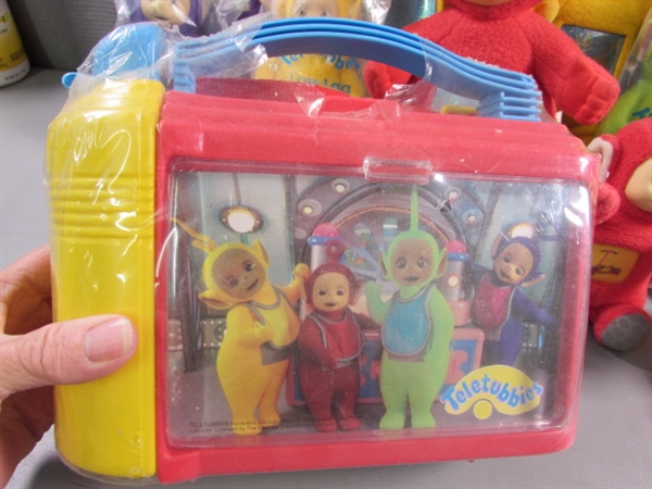 HUGE LOT OF TELETUBBIES DOLLS & A LUNCHBOX