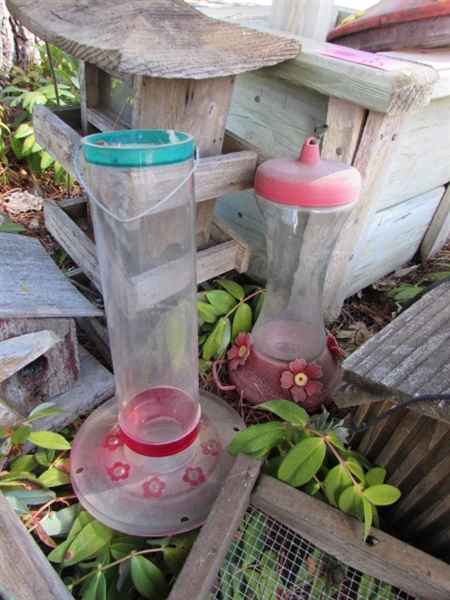 RUSTIC BIRDHOUSES, FEEDERS, HUMMINGBIRD FEEDERS