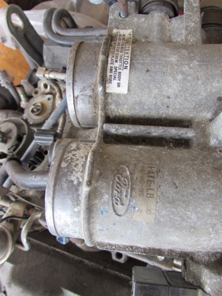 FORD 7.5 L GAS ENGINE