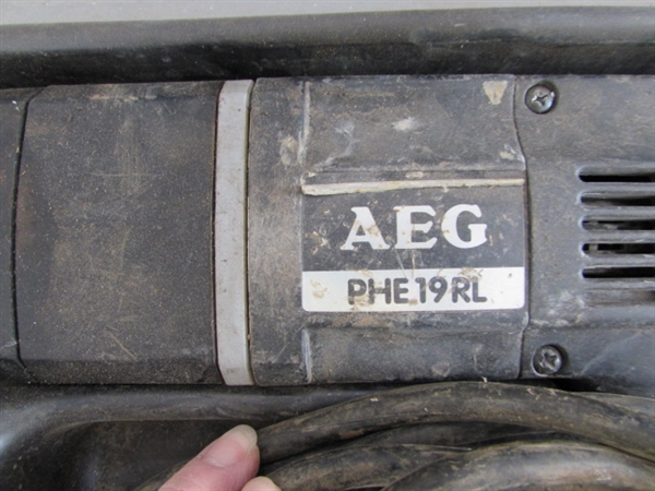 AEG PHE19RL ELECTRIC HAMMER DRILL - WORKS