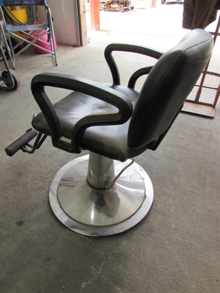 HYDRAULIC SALON/BARBER CHAIR