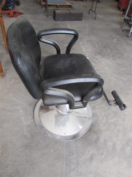 HYDRAULIC SALON/BARBER CHAIR