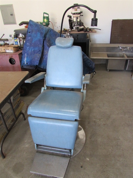 ELECTRIC DENTAL CHAIR