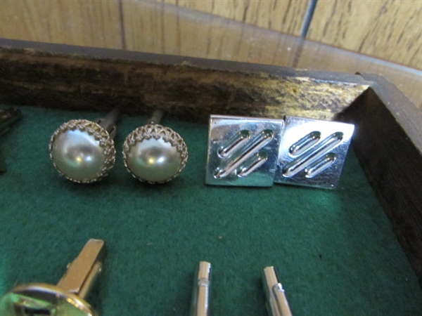 CUFFLINKS, LAPEL PINS & MORE