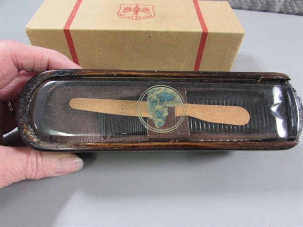 VINTAGE WEST POINT SHOE BRUSH W/ORIGINAL BOX