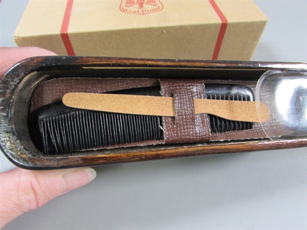 VINTAGE WEST POINT SHOE BRUSH W/ORIGINAL BOX