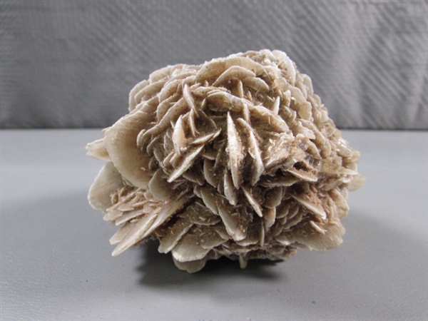 DESERT ROSE SELENITE SPECIMEN