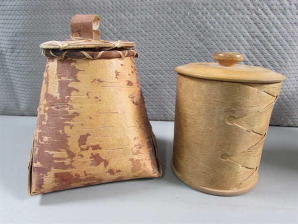 4 SMALL HANDCRAFTED TREE BARK VESSELS W/LIDS