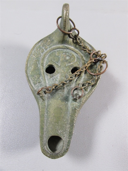 VINTAGE BRONZE ROMAN OIL LAMP