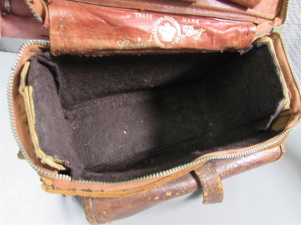 VINTAGE AGFA BOX CAMERA & LEATHER CAMERA BAG