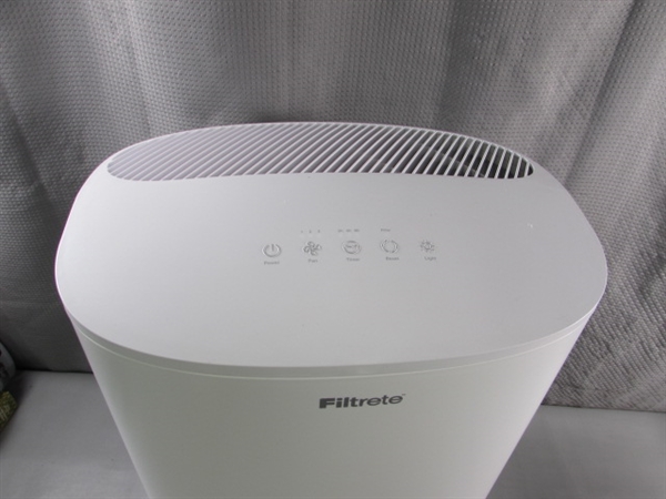 FILTRETE AIR PURIFIER W/EXTRA FILTERS