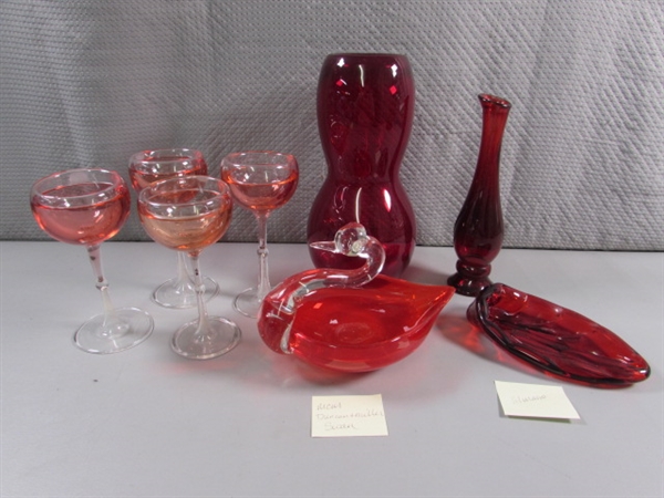 VINTAGE/ANTIQUE RUBY RED GLASS & ART GLASS