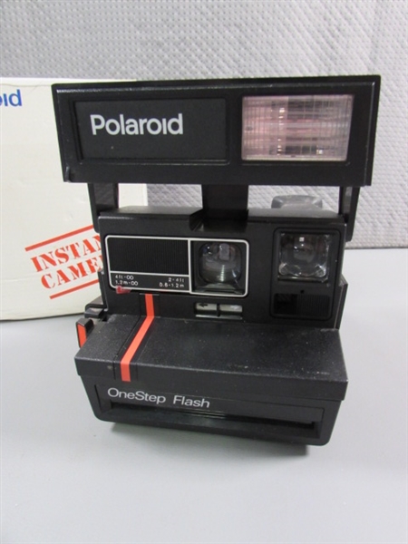 POLAROID CAMERA