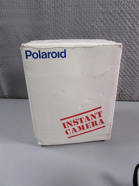 POLAROID CAMERA