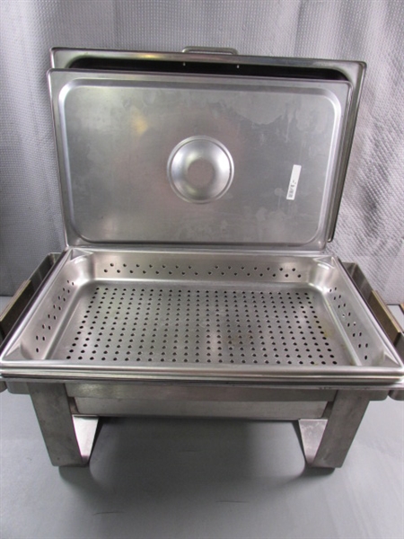 PROFESSIONAL STAINLESS STEEL CATERERS CHAFING DISH W/3 DIFFERENT TRAYS