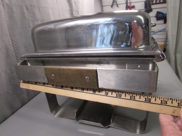 PROFESSIONAL STAINLESS STEEL CATERERS CHAFING DISH W/3 DIFFERENT TRAYS