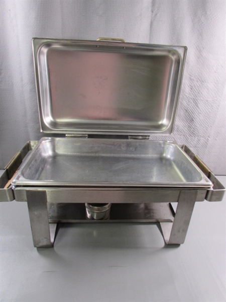 PROFESSIONAL STAINLESS STEEL CATERERS CHAFING DISH W/2 TRAYS