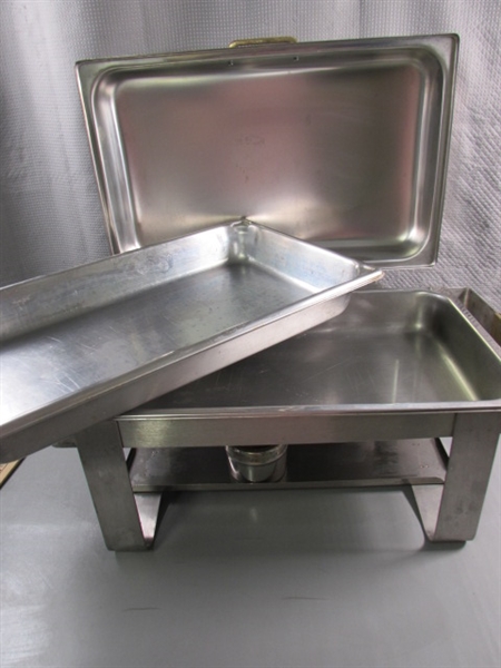 PROFESSIONAL STAINLESS STEEL CATERERS CHAFING DISH W/2 TRAYS