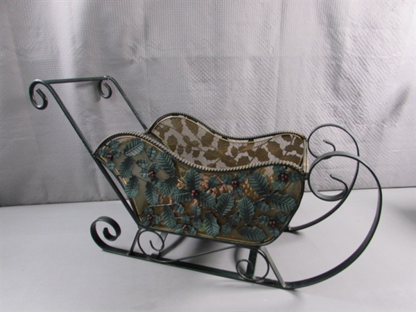 PAIR OF METAL CHRISTMAS SLEIGHS FOR DECOR