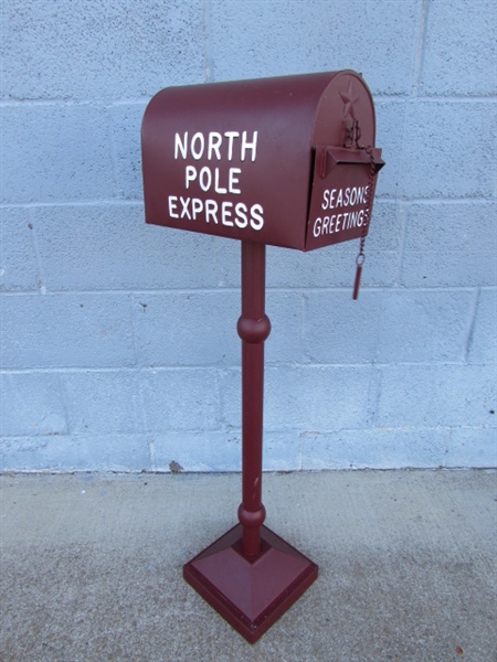 NORTH POLE EXPRESS CHRISTMAS CARD MAILBOX