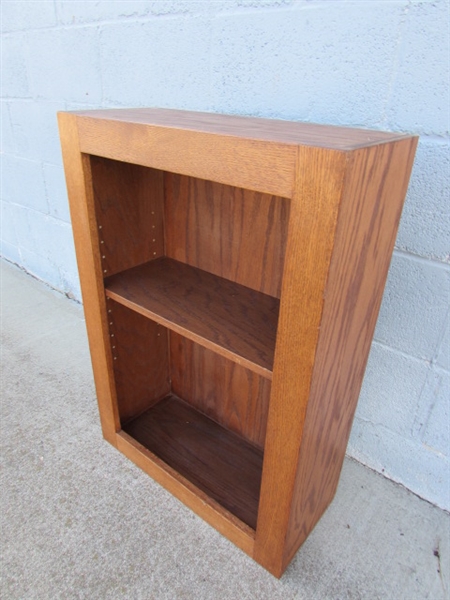 SMALL SHELF UNIT W/ADJUSTABLE SHELF