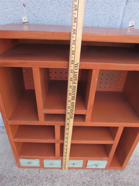 MULTI-COMPARTMENT SHELVING UNIT W/4 DRAWERS