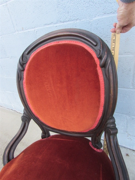 VICTORIAN PARLOR CHAIR W/ORANGE VELVET UPHOLSTERY