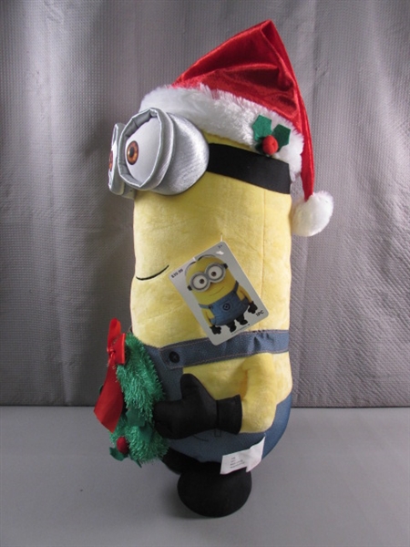 LARGE PLUSH CHRISTMAS MINION