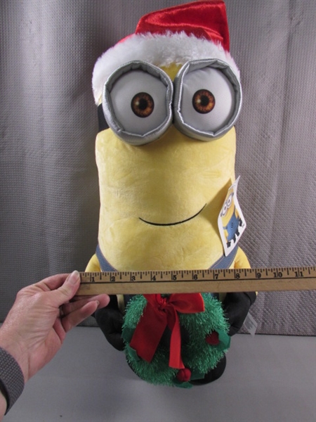 LARGE PLUSH CHRISTMAS MINION