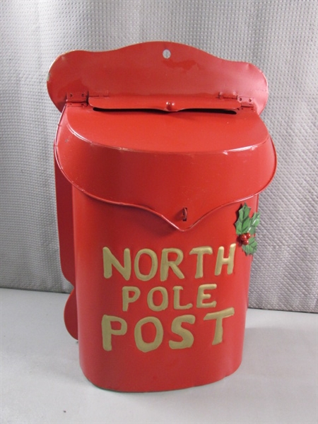 METAL NORTH POLE POST MAILBOX & ANIMATED SANTA