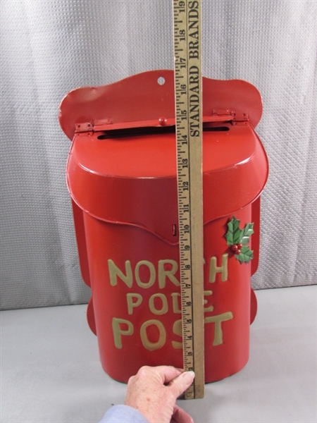 METAL NORTH POLE POST MAILBOX & ANIMATED SANTA