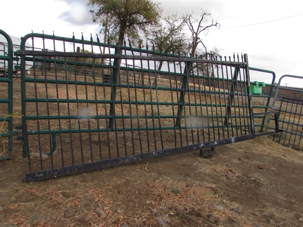 APPROX. 80' OF WROUGHT IRON FENCING PANELS