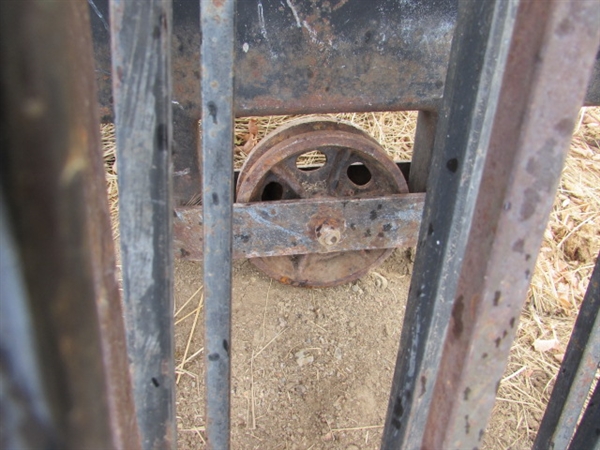 APPROX. 80' OF WROUGHT IRON FENCING PANELS