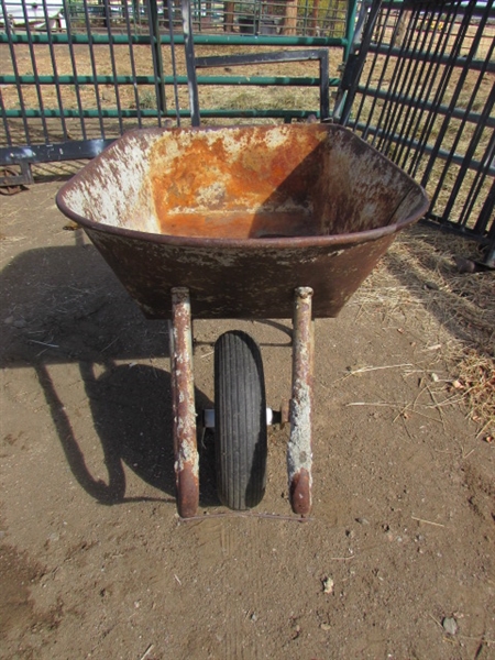 HEAVY DUTY CONTRACTORS WHEELBARROW - ALL METAL