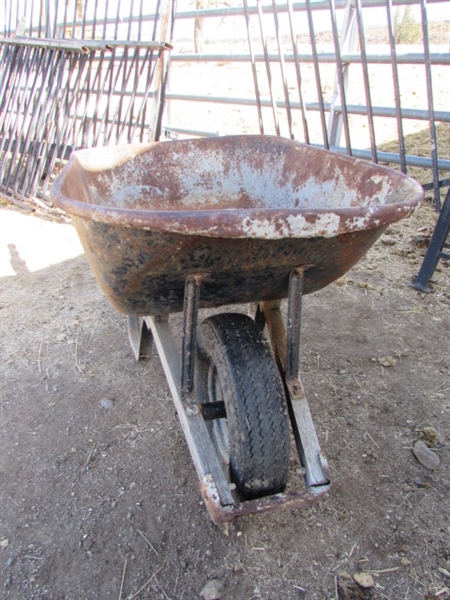 HEAVY DUTY CONTRACTORS WHEELBARROW - METAL W/WOOD HANDLES