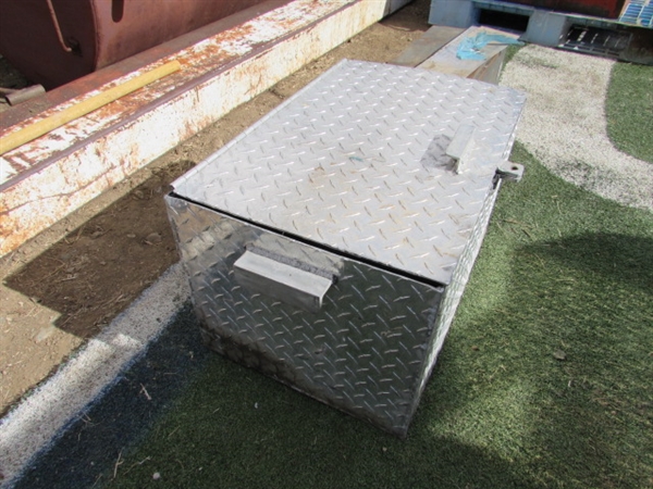 DIAMOND PLATE TRUCK BOX, 2 PERMIT PLATES & SMALL METAL TOOLBOX