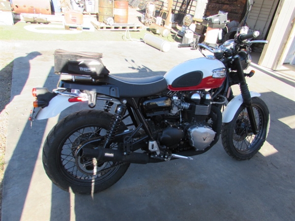 2007 TRIUMPH SCRAMBLER 900 MOTORCYCLE