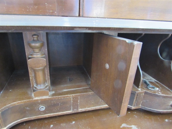 VINTAGE SECRETARY HUTCH