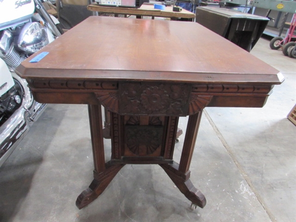 ANTIQUE TABLE W/CARVED DETAILS