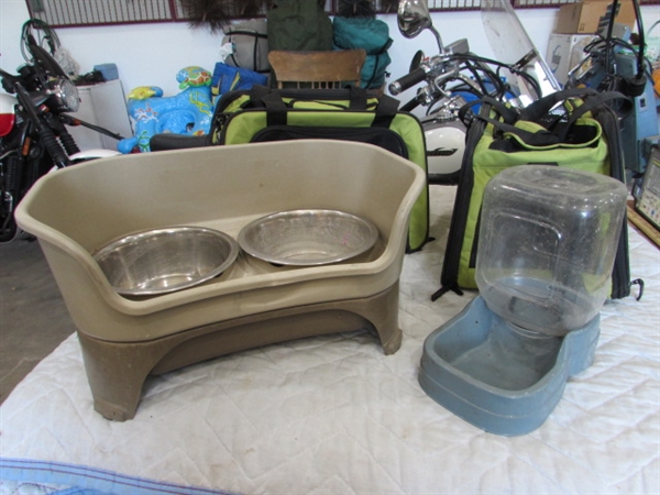 2 SMALL PET CARRIERS & FEEDING/WATER DISHES