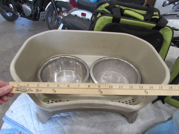 2 SMALL PET CARRIERS & FEEDING/WATER DISHES