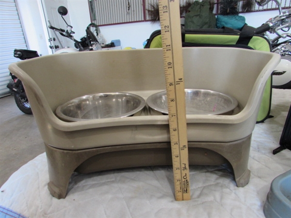 2 SMALL PET CARRIERS & FEEDING/WATER DISHES