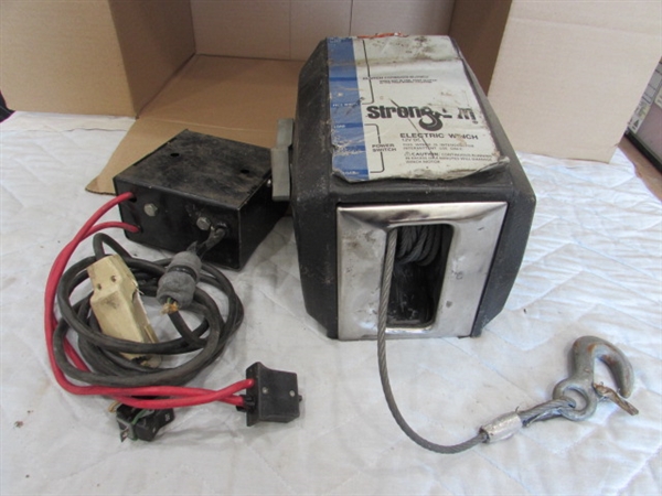 WINCH & POWER BOX - UNKNOWN WORKING CONDITION