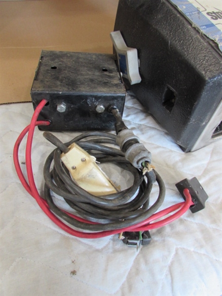 WINCH & POWER BOX - UNKNOWN WORKING CONDITION