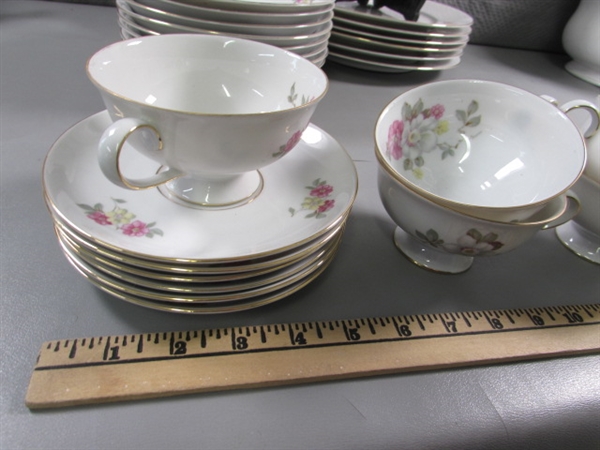 48 PC GERMAN BAVARIA WILD ROSE FINE CHINA DINNERWARE