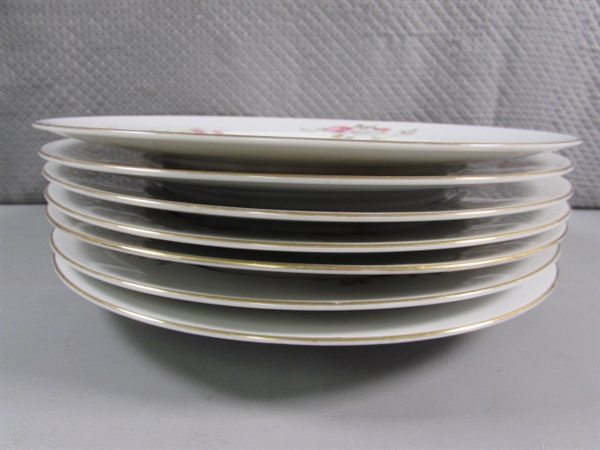 48 PC GERMAN BAVARIA WILD ROSE FINE CHINA DINNERWARE